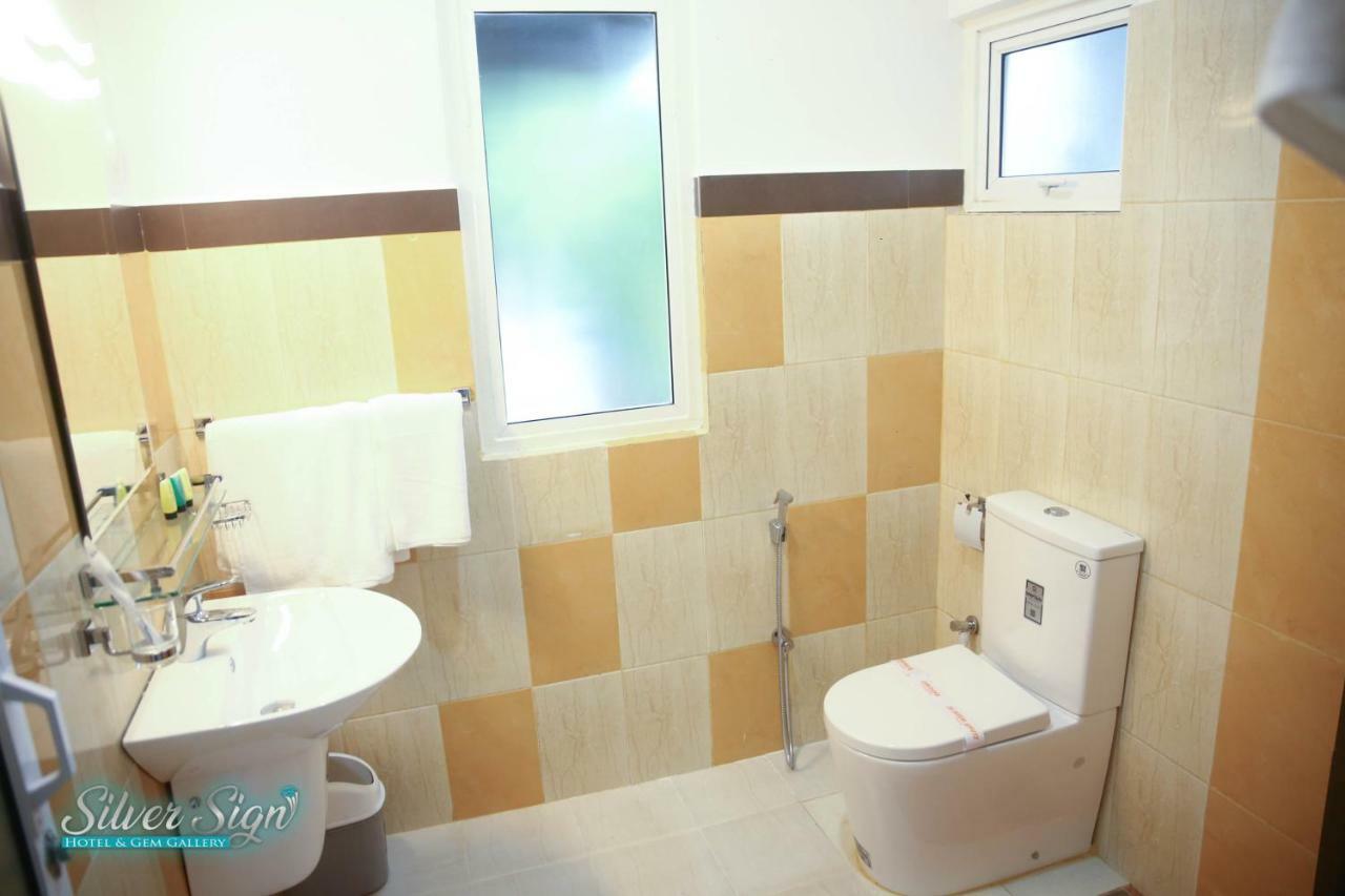 Silver Sign Hotel Katugastota Екстер'єр фото
