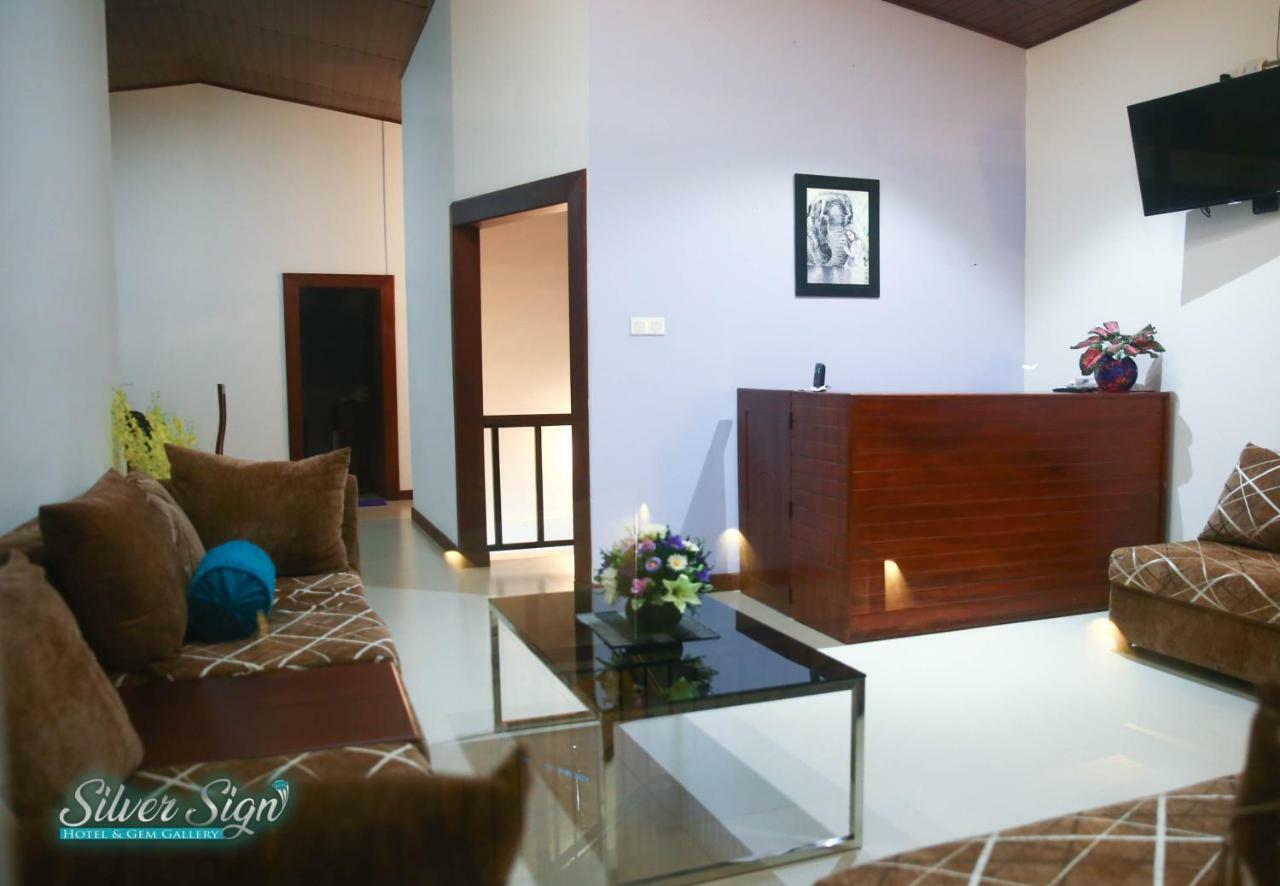 Silver Sign Hotel Katugastota Екстер'єр фото