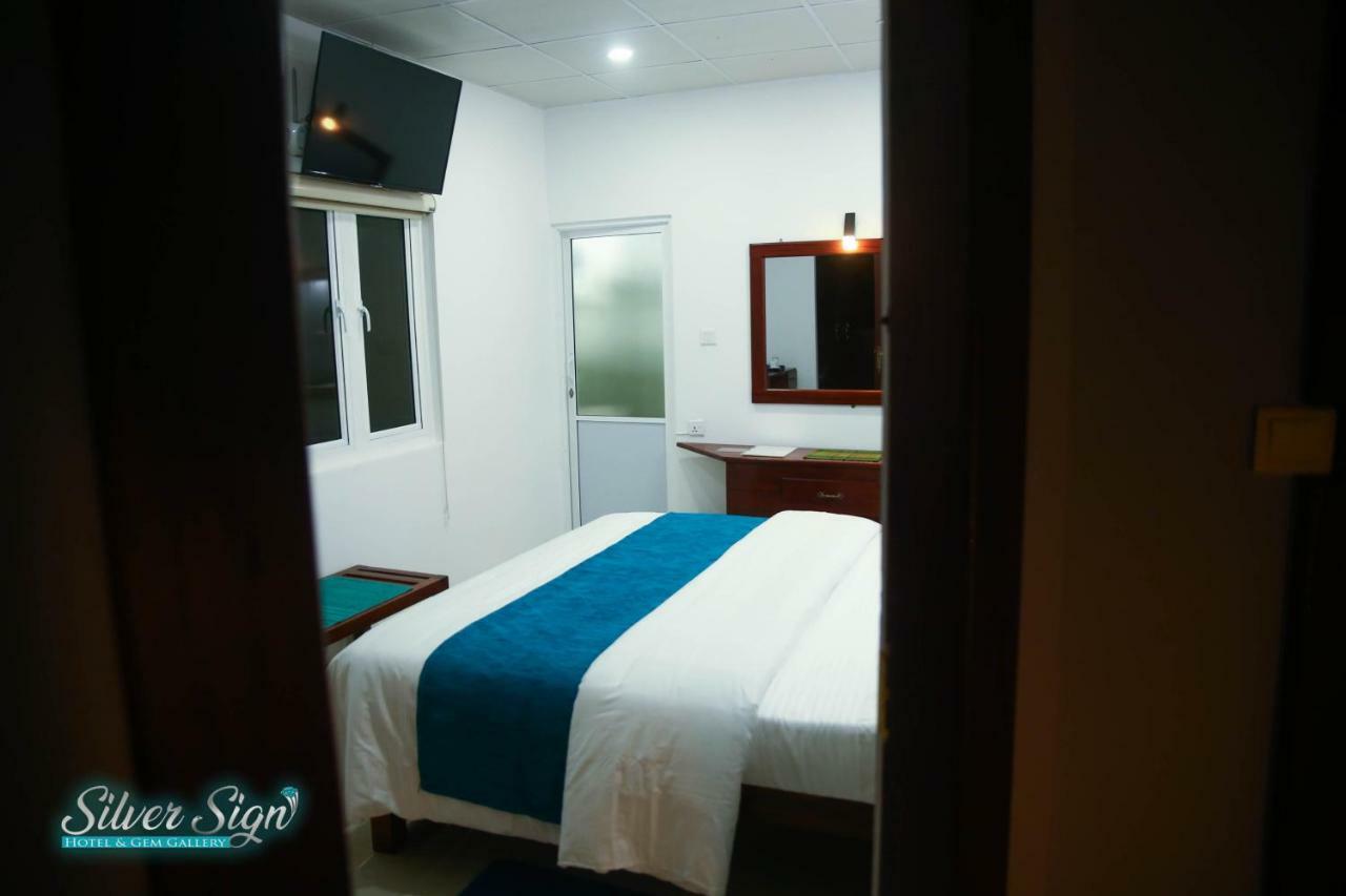 Silver Sign Hotel Katugastota Екстер'єр фото