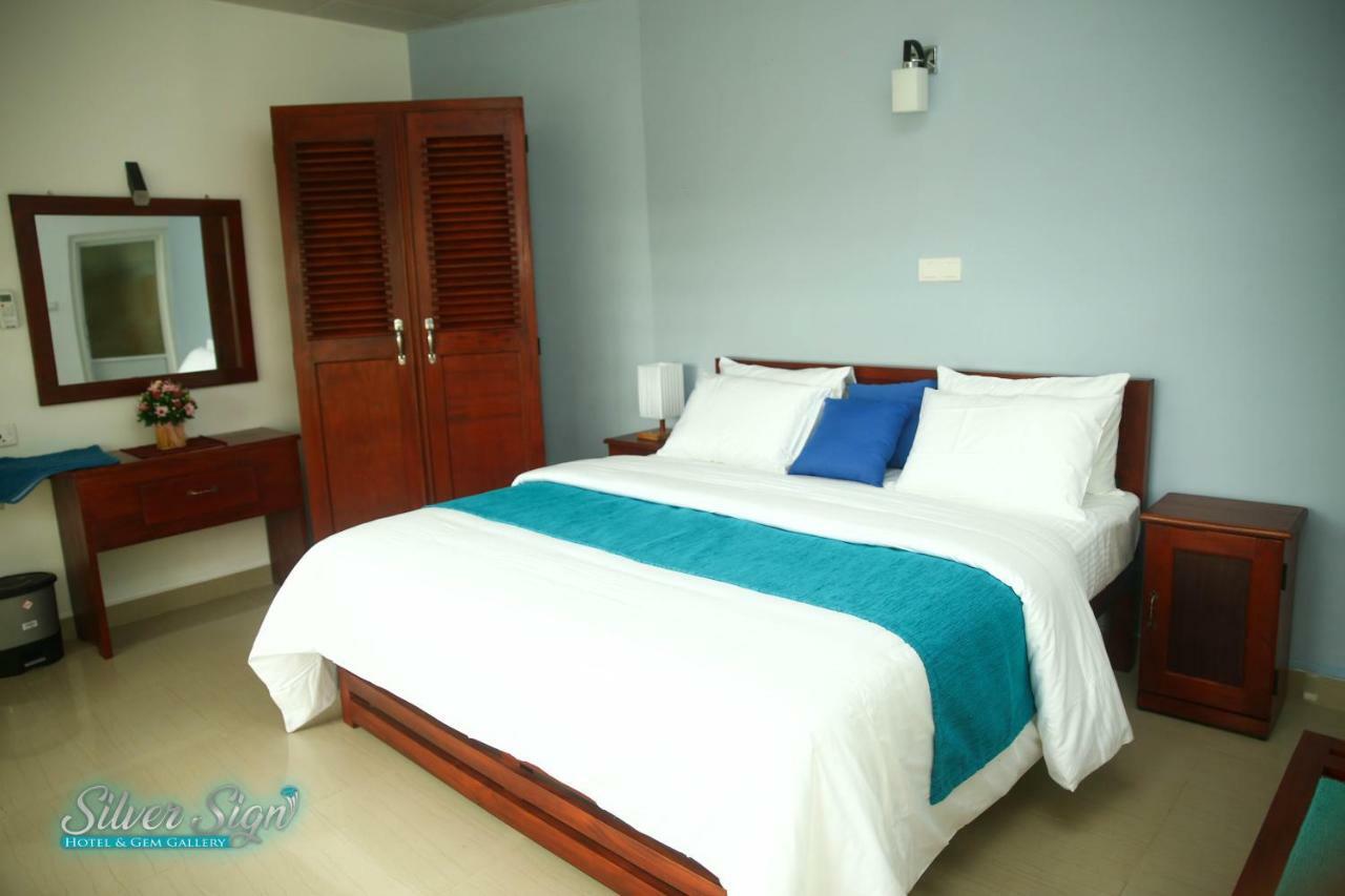 Silver Sign Hotel Katugastota Екстер'єр фото