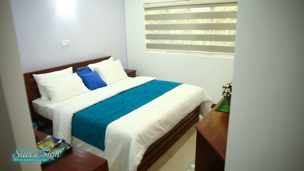 Silver Sign Hotel Katugastota Екстер'єр фото