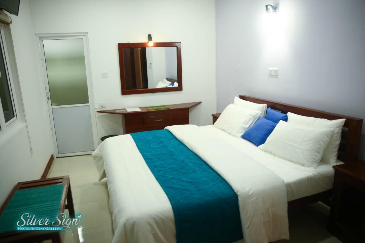Silver Sign Hotel Katugastota Екстер'єр фото