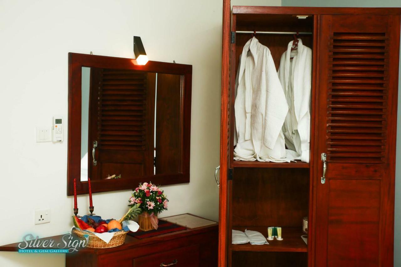 Silver Sign Hotel Katugastota Екстер'єр фото